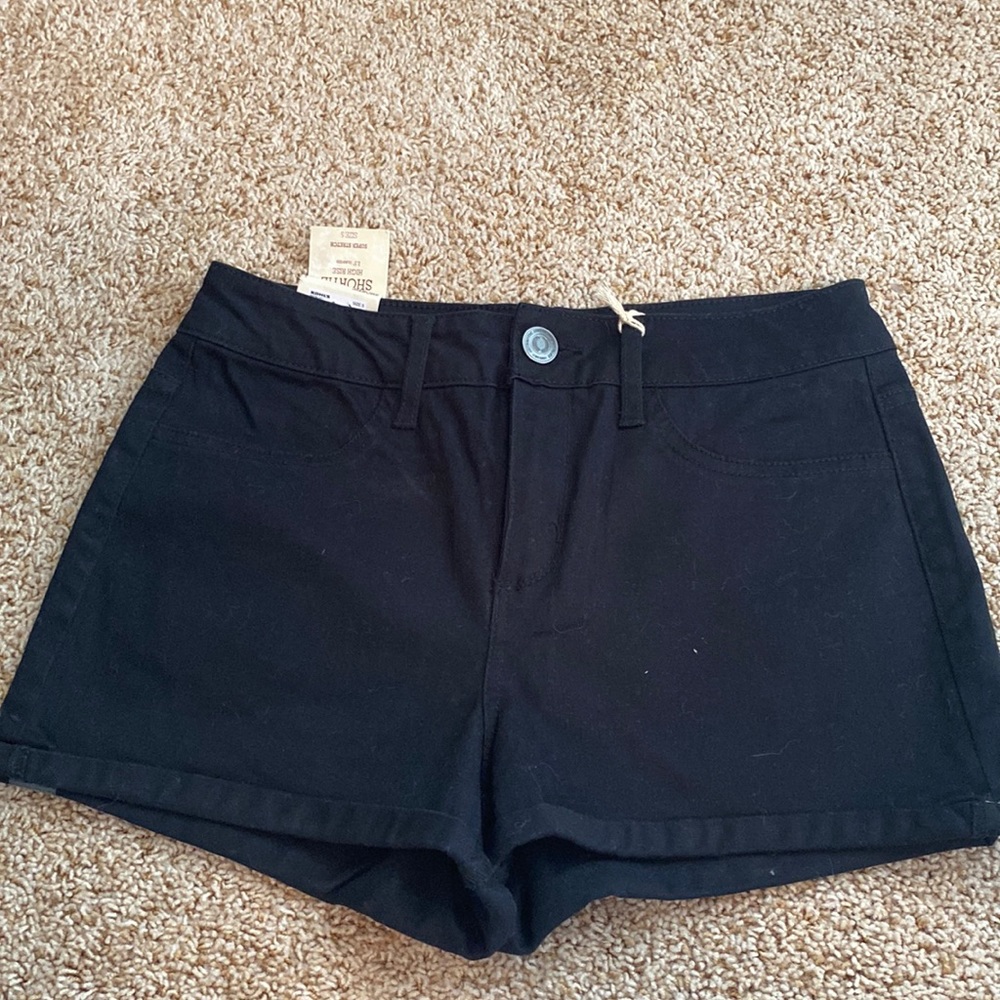 Soli High Waist Shortie Black Shorts